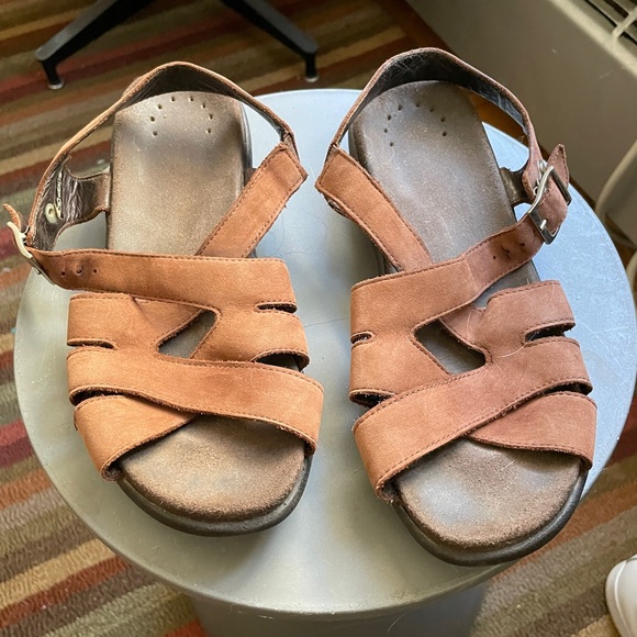 Mephisto Leather Strappy Comfort Sandals, size 39 / US 8.5-9.  EUC - Picture 10 of 10